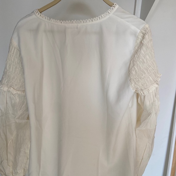 Club Monaco v-neck blouse with silk sleeves - Picture 3 of 4